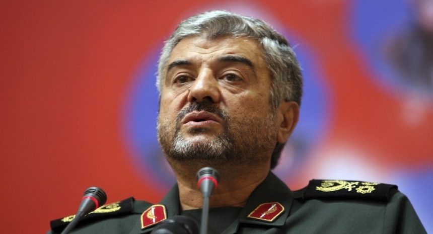 قائد الحرس الثوري الإيراني: تهديدات الأعداء فارغة وواهية