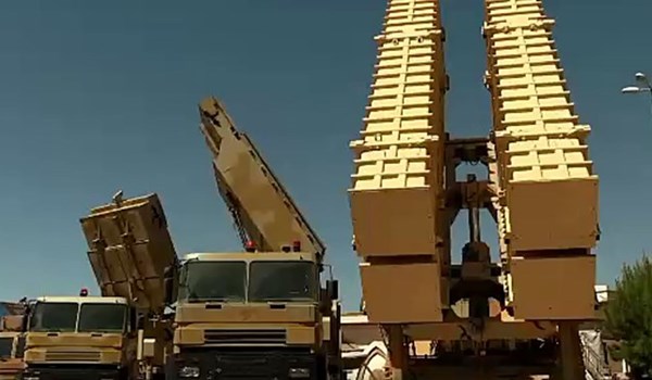 ينافس الروسي.. إيران تكشف عن نظام صاروخي جديد
