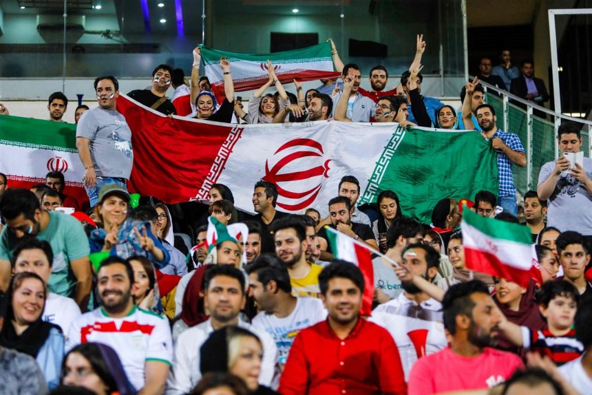إيرانيات بملاعب طهران لأول مرة منذ 40 عامًا