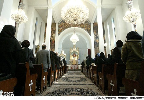 المسيحيون في إيران بين التشرذم والهجرة والاضطهاد