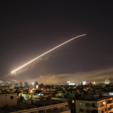 ما هي الرسالة الأمريكية لإيران عبر الهجوم على سوريا؟