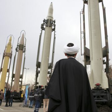 ترسانتها الصاروخية الأكبر في الشرق الأوسط.. تعرف على قدرات إيران العسكرية