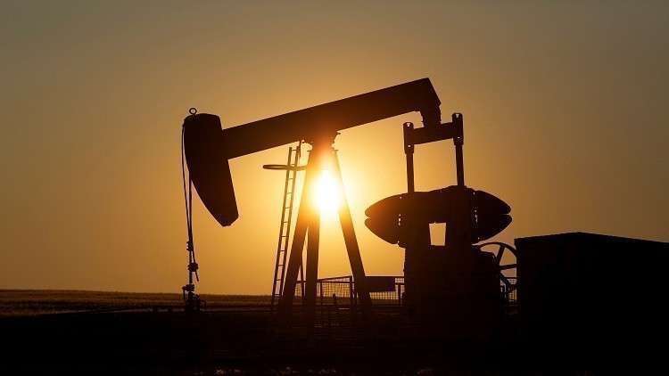 الهند تستعد لخفض كبير أو وقف كامل لواردات النفط الإيراني