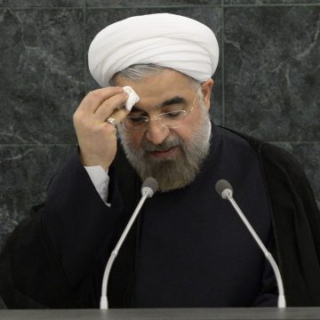 انسحابات جديدة.. هاجس العقوبات الأمريكية يُسيطر على السوق الإيراني