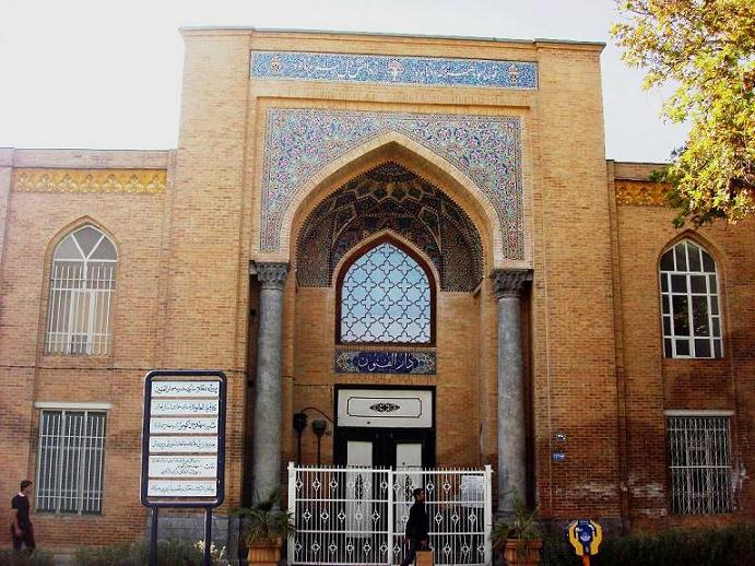 مدرسة دار الفنون أعرق مركز تعليمي في تاريخ إيران